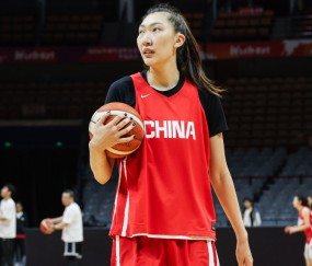 开云电竞-不回WCBA！韩旭正为重返WNBA努力 曾留洋效力纽约自由人